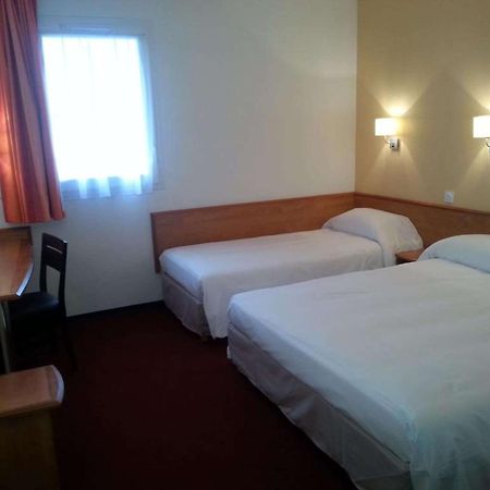 Brit Hotel Confort Villeneuve Sur Lot Bias  Eksteriør bilde