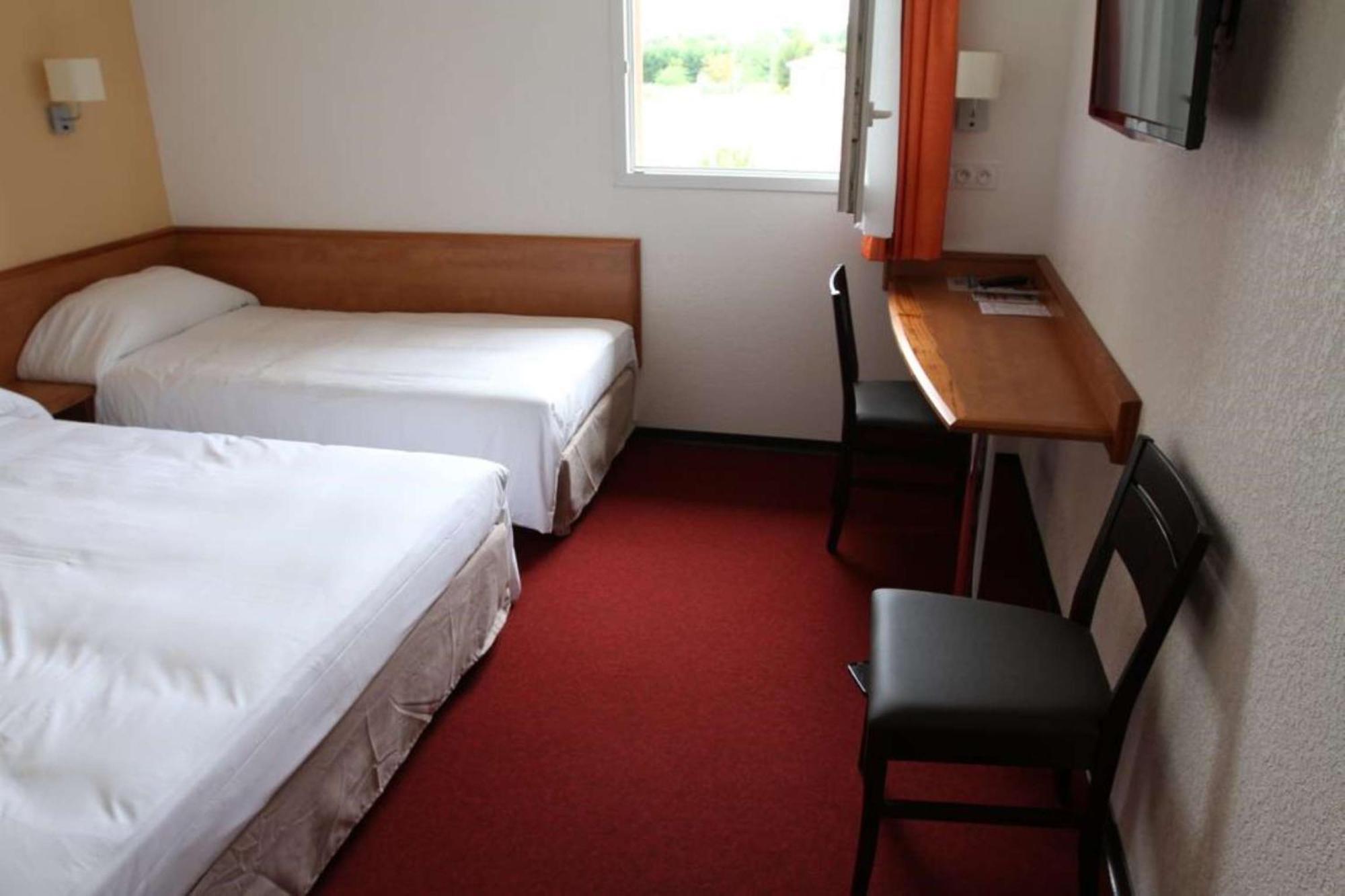 Brit Hotel Confort Villeneuve Sur Lot Bias  Eksteriør bilde