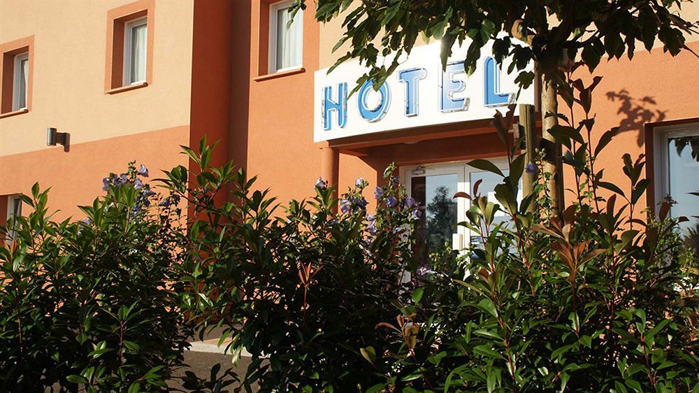 Brit Hotel Confort Villeneuve Sur Lot Bias  Eksteriør bilde